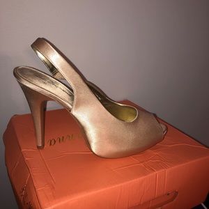 Shoes size 10